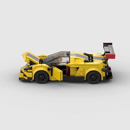 Corvette | C8 R